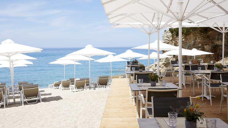 Elix, Mar-Bella Collection